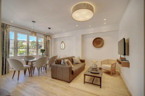 MAGNIFIQUE 3 PIECES RENOVE CANNES CENTRE 'Banane' AVEC VERANDA ! A2B88